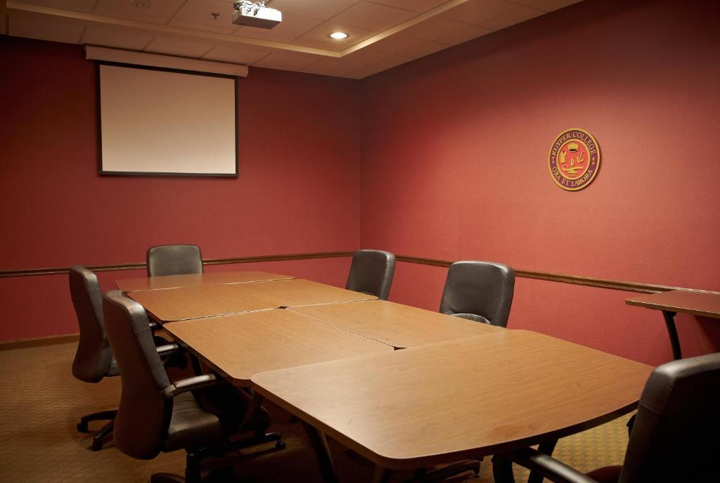 Country Inn & Suites By Radisson, Grand Rapids East, Mi Facilidades foto